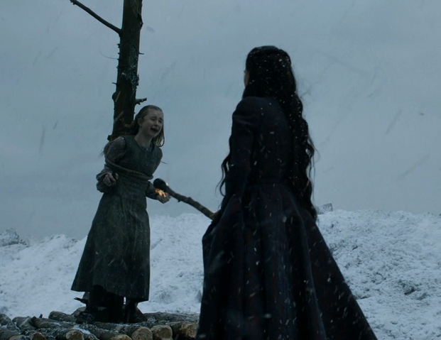 File:Melisandre-sacrificing-shireen.png