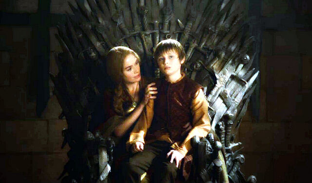 File:Cersei and Tommen 2x09.jpg