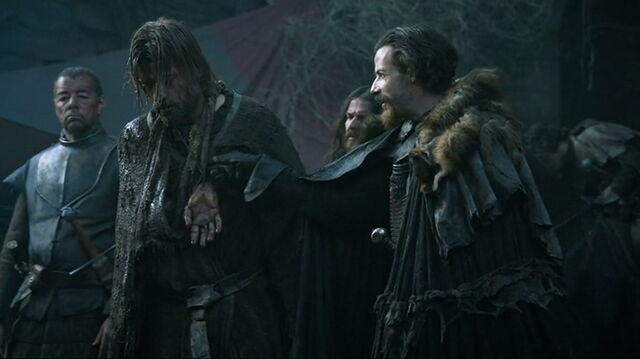 File:Locke taunts Jaime s3e5.jpg
