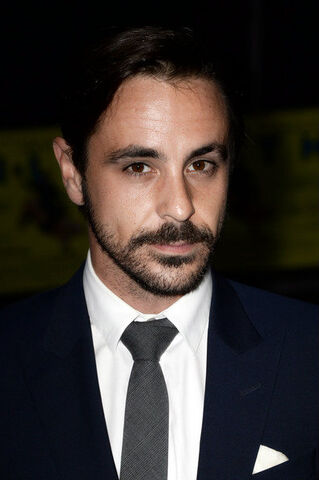 Datei:Emun elliott.jpg