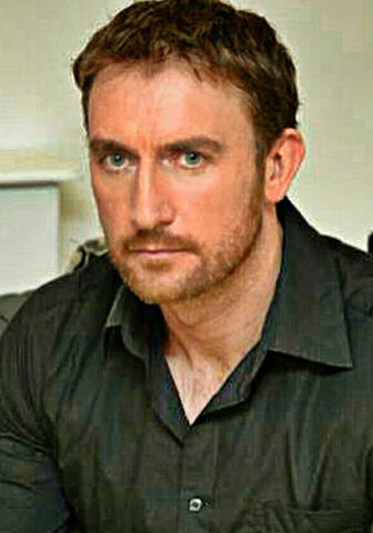 File:Dez McMahon.jpg