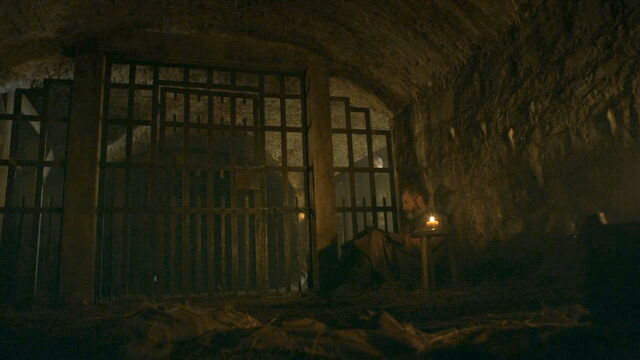 File:Davos dungeon 3x08.jpg