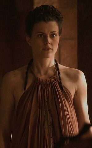 File:Handmaiden kings landing.jpg
