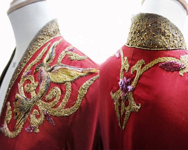 File:Cersei costume embroidery 2.jpg
