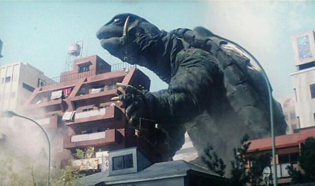 File:Heisei Gamera HandSlap.jpg