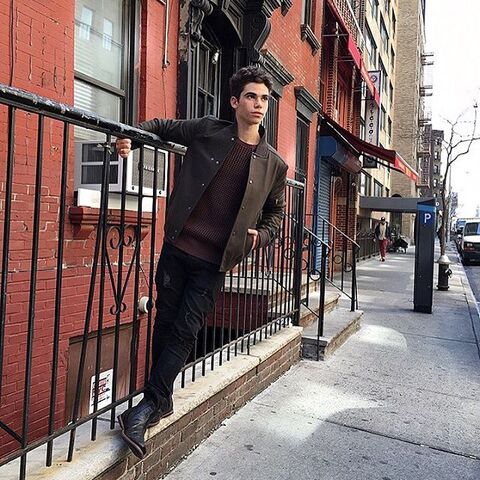 File:Cameron Boyce- 127831801577556345897236271942145 n.jpg