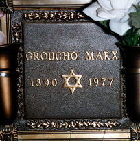 Groucho marx grave