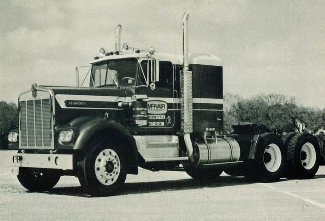 File:Gandoler of Black and White in 1974.jpg