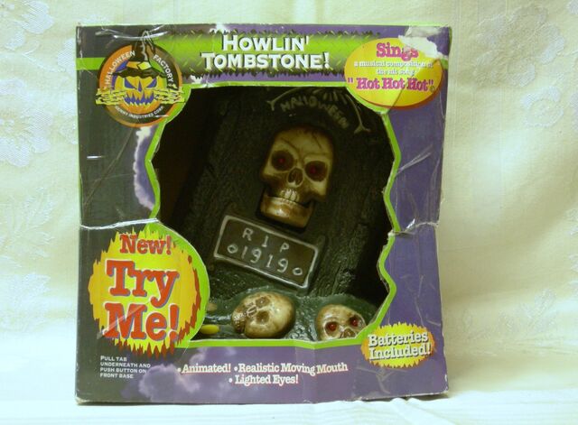File:Howlin' tombstone.jpg