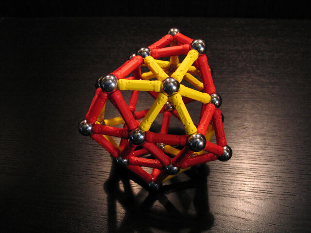 File:(0 0 12 16) deltahedron.jpg