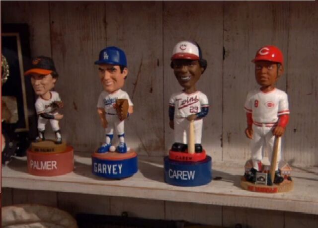 File:George;s Bobbleheads.jpg