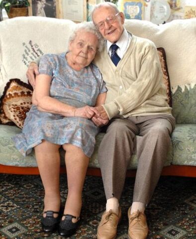 File:Ralph and Phyllis Tarrant.jpg