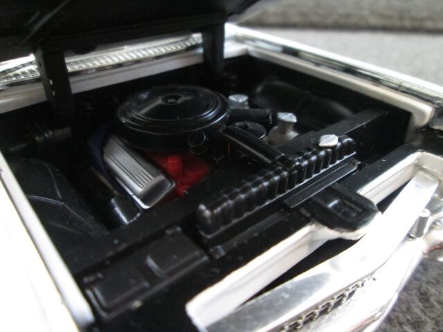 File:Joyride Ecto-1 Diecast12.jpg