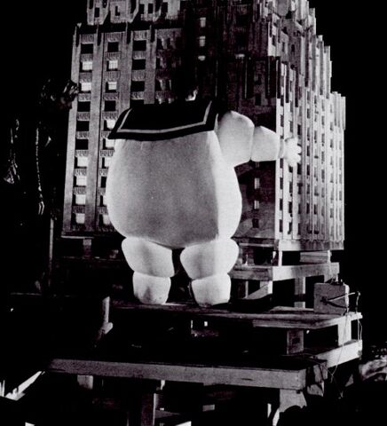 File:StayPuftMarshmallowManProduction07.jpg