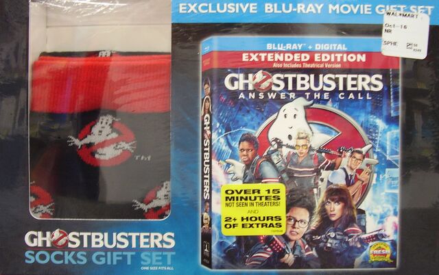 File:GhostbustersAnswerTheCallWalmartSocksGiftSet03.jpg