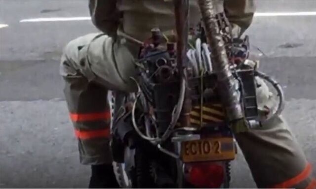 File:GhostbustersRebootDoubleOnEcto2091315.jpg