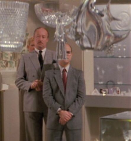 File:OrreforsStoreManager.jpg