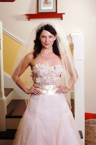 File:611lorelaidress.jpeg