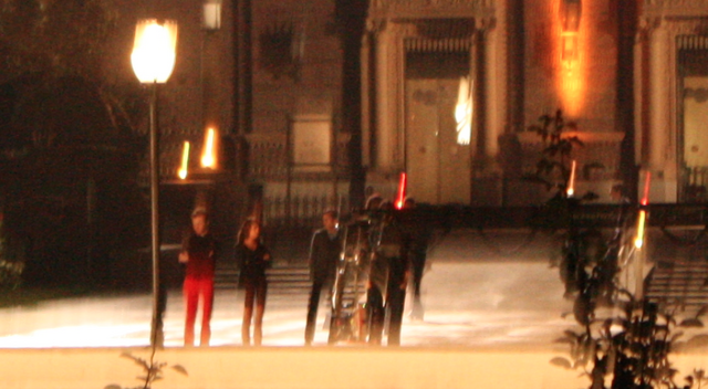 File:Crisscolfertalkingtolea2.png
