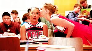 File:Brittana cheek-kiss.jpg