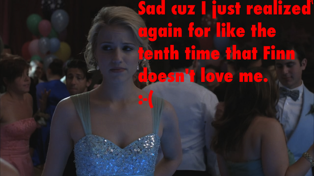 File:Glee-quinn-crying-prom.png