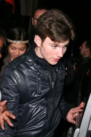 Datei:Glee-cast-glee-15346111-467-700.jpg