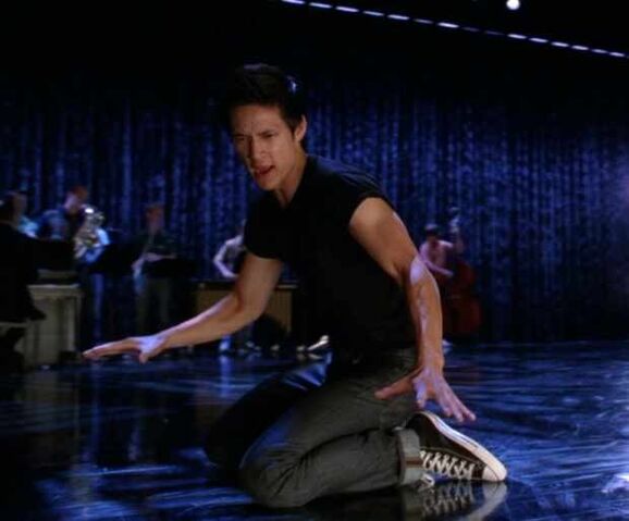 File:Glee-01-2011-10-04.jpg