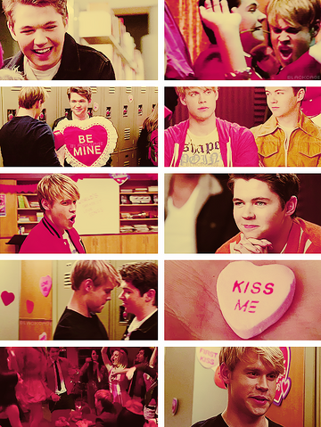 File:Tumblr m1b25s5X7B1rso96fo1 500.png