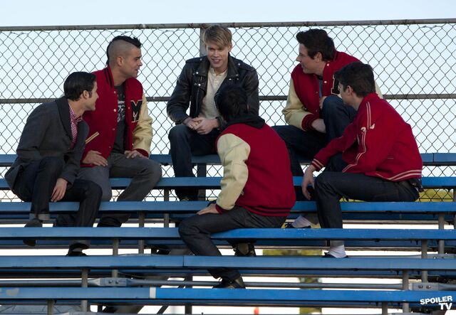 File:310GLEE Ep310-Sc2 001 FULL.jpg