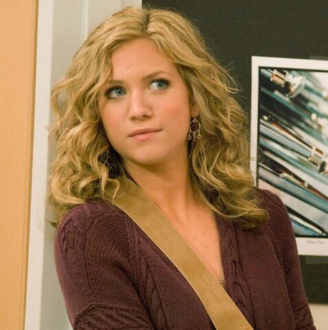 File:Brittany Snow.jpg