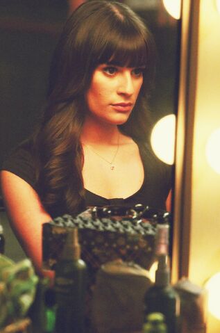 File:Rachel Berry Choke.jpg