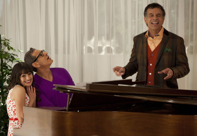 File:313GLEE Ep313-Sc30 054120131144412.jpeg