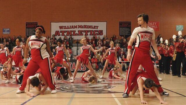 File:42769 glee.jpg