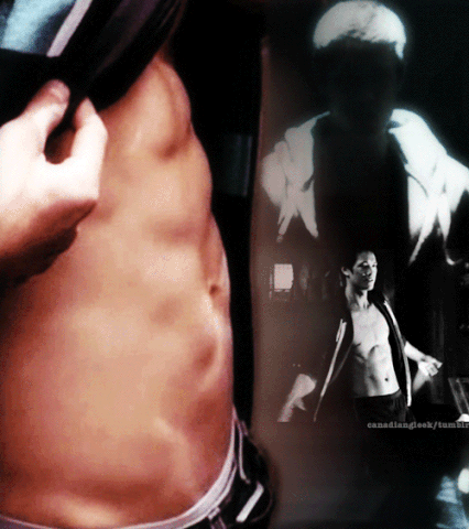 File:Tumblr ljcnnzJ0Px1qbd895o1 500.gif