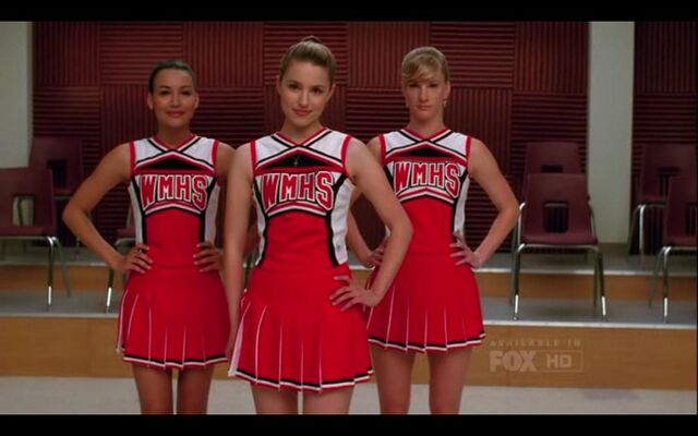 File:Glee-i-say-a-little-prayer.jpg
