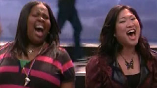 File:Glee-dog-days-are-over.jpg