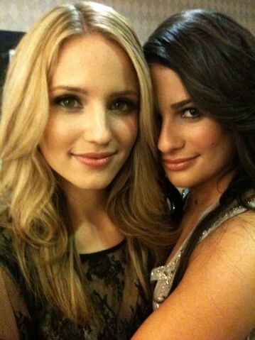 File:Glee Dianna and Lea.jpg