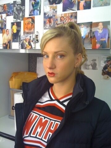 File:Heather-heather-morris-15083380-400-533.jpg