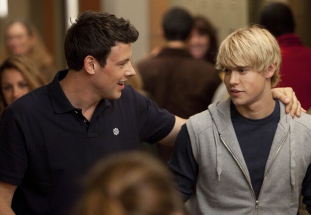 File:Finn-Sam-glee-16608959-2100-1454.jpg