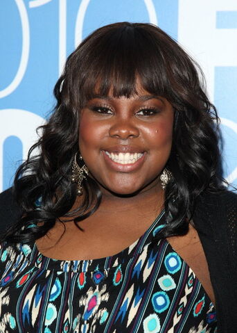 File:Amber-riley-9ead500d221aaa35 large.jpg