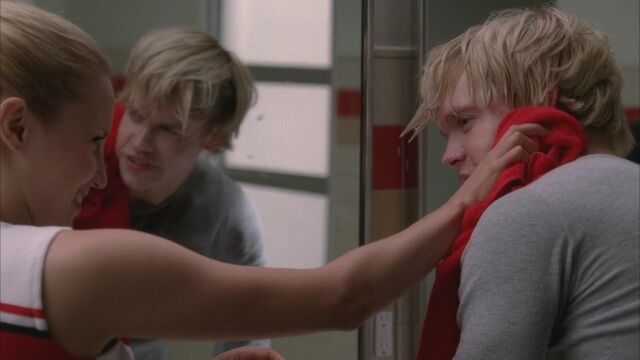 File:Duet-2x04-quinn-and-sam-16259345-1580-888.jpg
