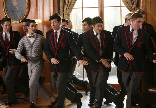 File:305gleeep305 scene13blaineslindesintoperformance 0014.jpg