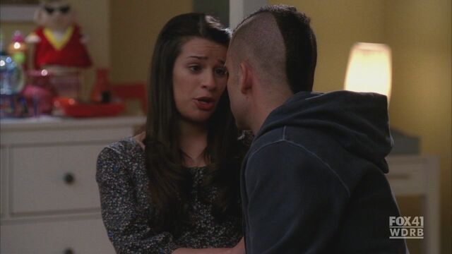 File:Puck-Rachel-1x17-Bad-Reputation-glee-couples-11974570-1580-888.jpg