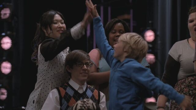 File:Glee219-1229.jpg