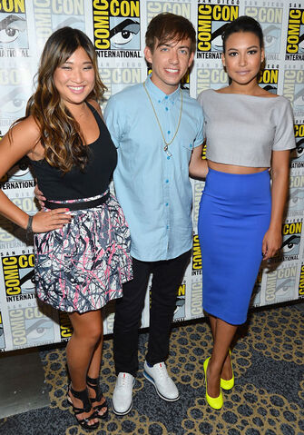 File:KevinJennaNaqyaatComicCon.jpg