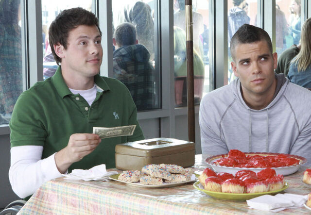 File:Glee-wheels-3.jpg