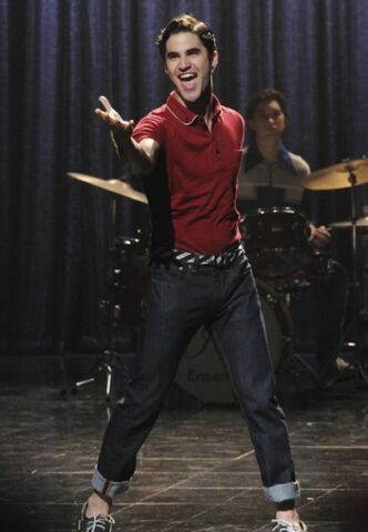 File:Blaine sings.jpg
