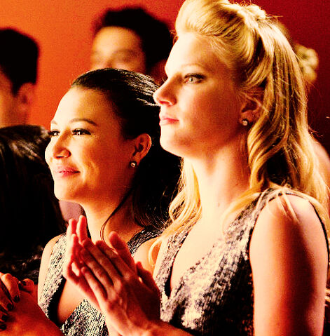 File:Brittana hold on to sixteen.jpg