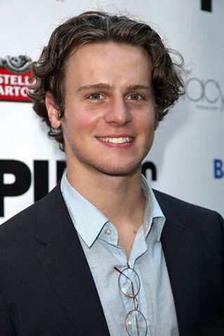 File:Jonathan Groff23.jpg