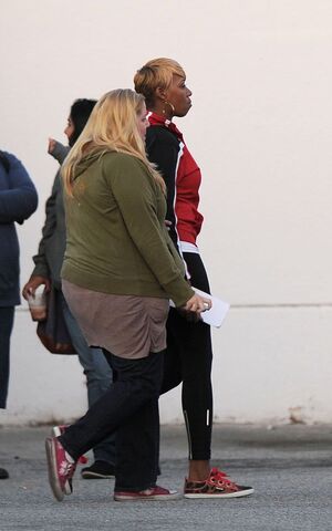 File:Glee-120611-2.jpg
